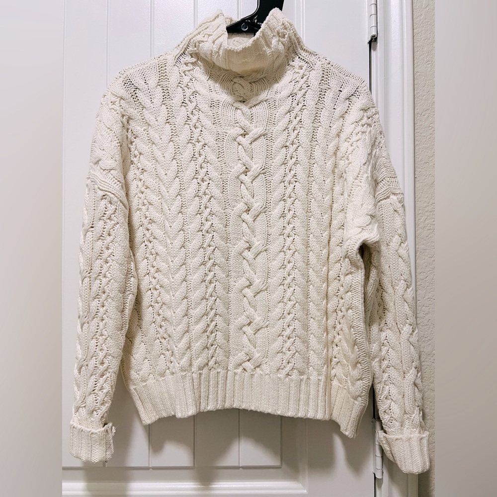 NWT Ralph Lauren Mockneck Sweater Size S